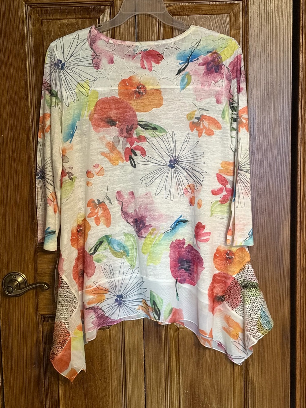 Jess & Jane White Floral Lace-Overlay Tunic Top - Picture 3 of 9